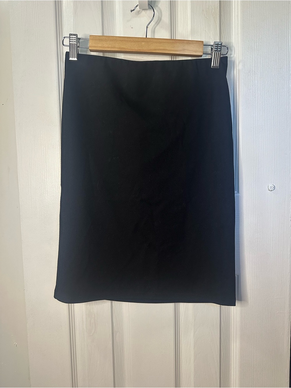 LOFT Classic Black Pencil Skirt - Women's Workwear